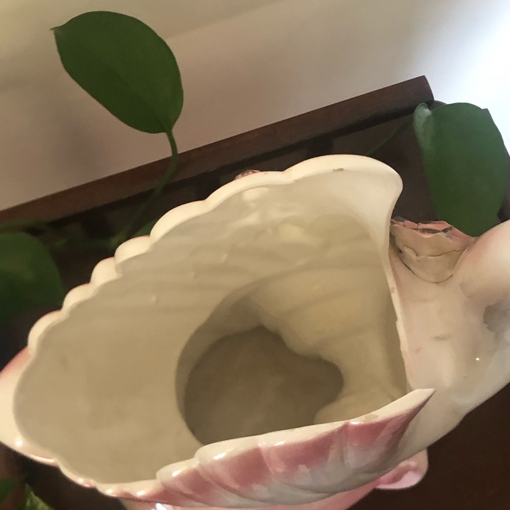 Vintage Pink and Cream Swan Vase - Picture 6 of 9